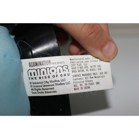 Minions The Rise of Gru Disco Dancing Bob Dancing Toy - Picture 3 of 4